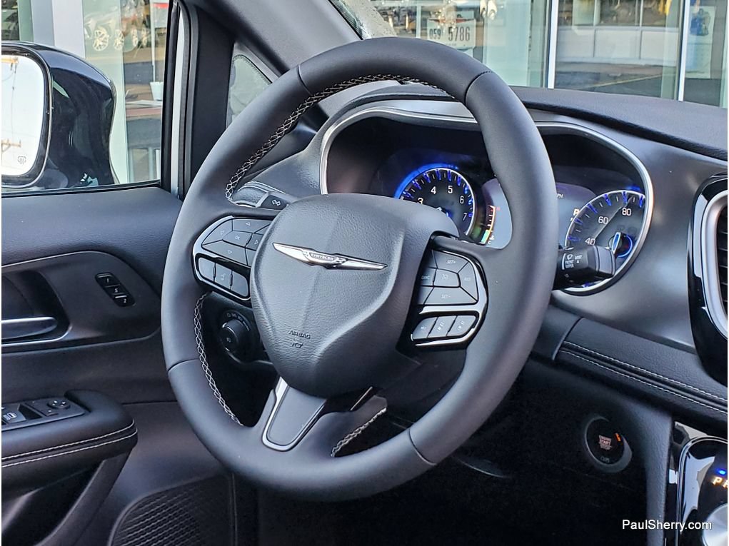 New 2026 Chrysler Pacifica Select w/ S Appearance Package FWD image 27