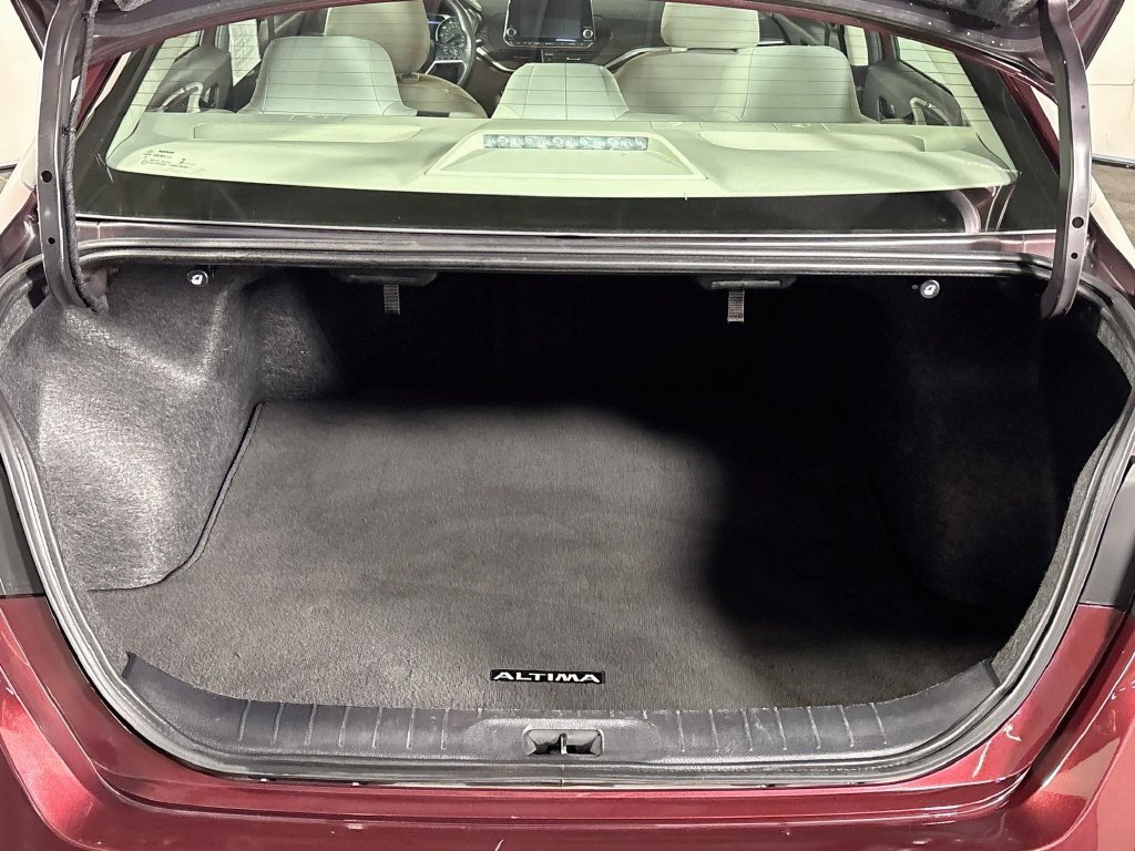 Used 2025 Nissan Altima 2.5 SV FWD image 20
