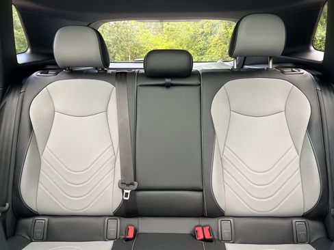 New 2026 Volkswagen Tiguan SE R-Line AWD/4WD image 13