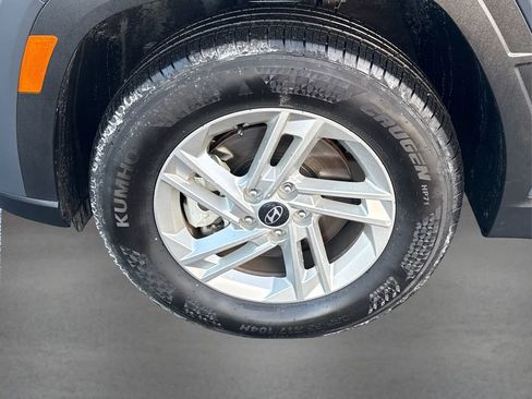 Certified 2025 Hyundai Tucson SE image 12