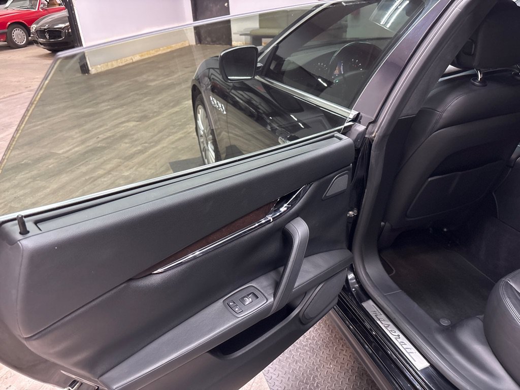 Used 2014 Maserati Quattroporte S Q4 AWD/4WD image 31