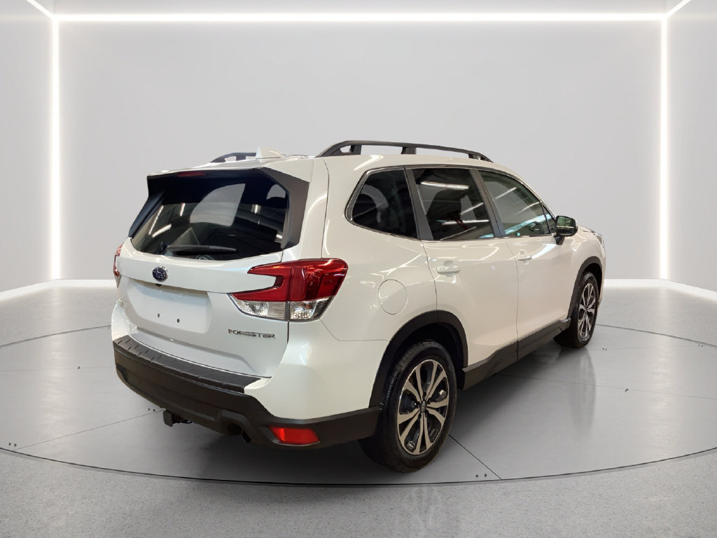 Used 2023 Subaru Forester Limited AWD/4WD image 31