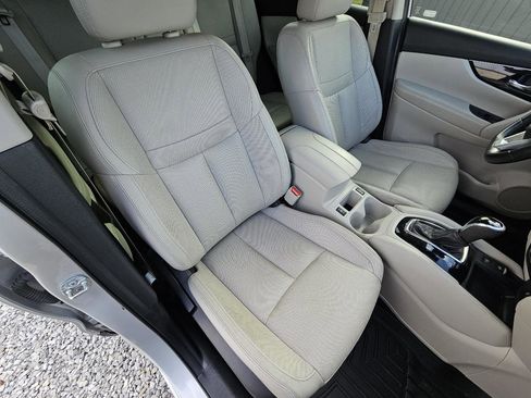 Used 2019 Nissan Rogue Sport SL w/ Premium Package image 33