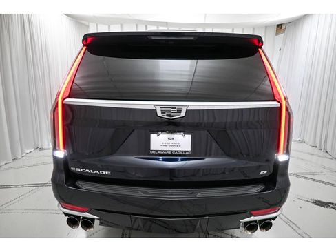 Used 2022 Cadillac Escalade ESV Premium Luxury Platinum image 6