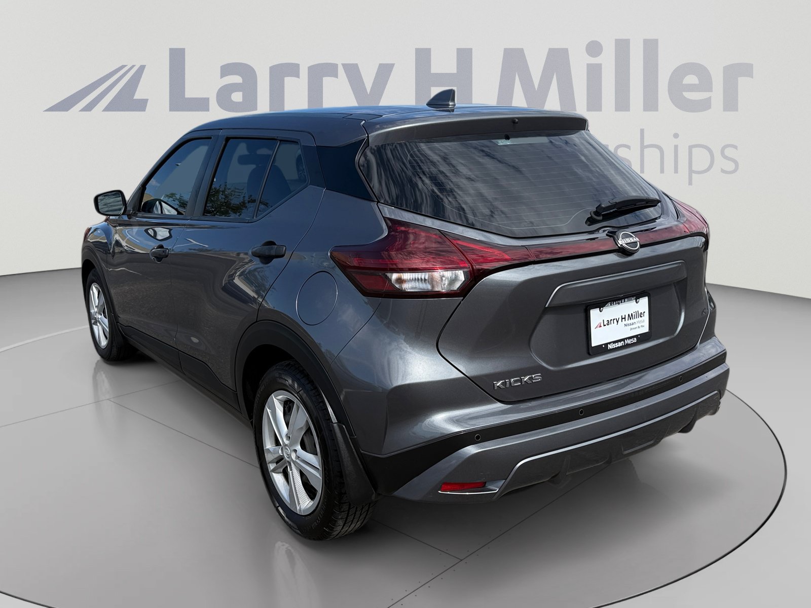 Used 2024 Nissan Kicks S FWD image 3