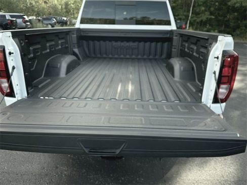 New 2025 GMC Sierra 3500 SLE w/ SLE Value Package image 26