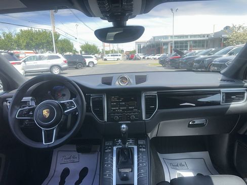 Used 2016 Porsche Macan S AWD/4WD image 19