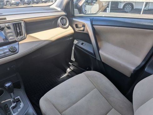 Used 2014 Toyota RAV4 XLE FWD image 17