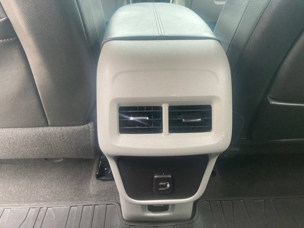 Certified 2023 GMC Terrain SLT w/ Infotainment Package II FWD image 18
