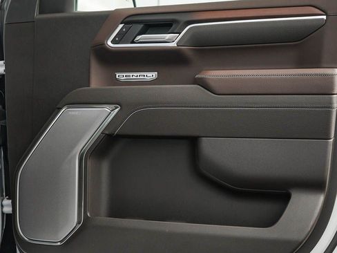 New 2026 GMC Sierra 1500 Denali w/ Denali Reserve Package AWD/4WD image 8