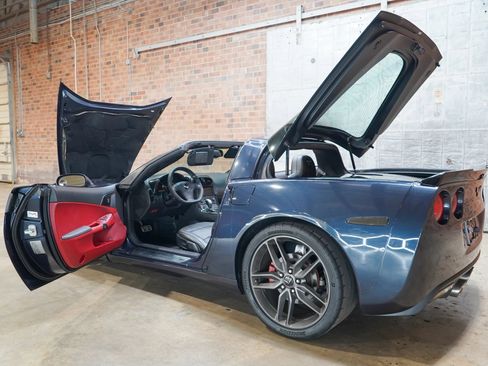 Used 2013 Chevrolet Corvette Coupe w/ Battery Protection Package RWD image 27