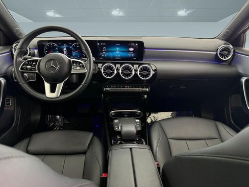 Used 2022 Mercedes-Benz A 220 image 12