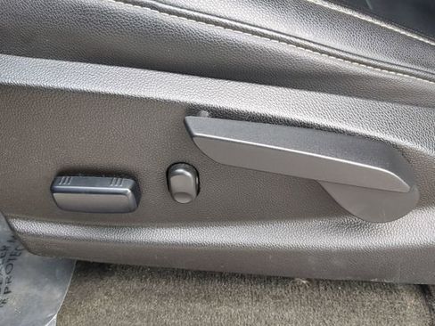 Used 2017 Chevrolet Colorado LT w/ Luxury Package, Chrome image 20