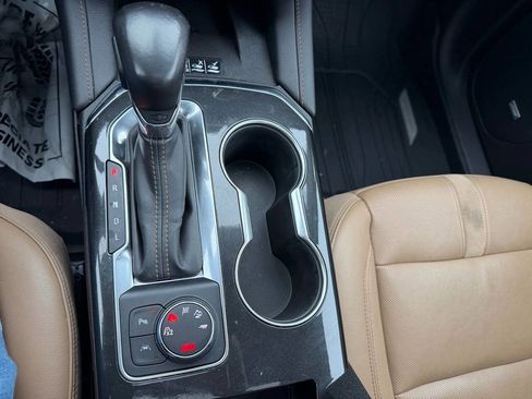 Used 2019 Chevrolet Blazer Premier w/ Sun and Wheels Package image 11