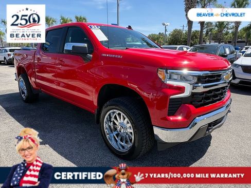 Used 2025 Chevrolet Silverado 1500 LT AWD/4WD image 9