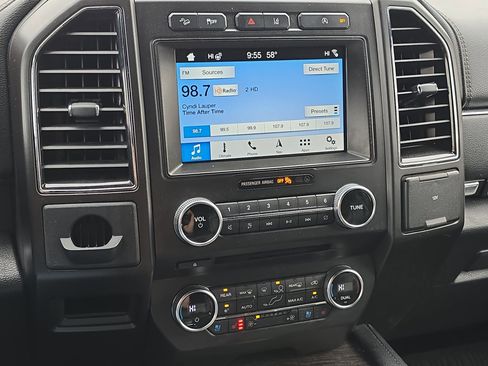 Used 2018 Ford Expedition Limited w/ Equipment Group 301A image 16