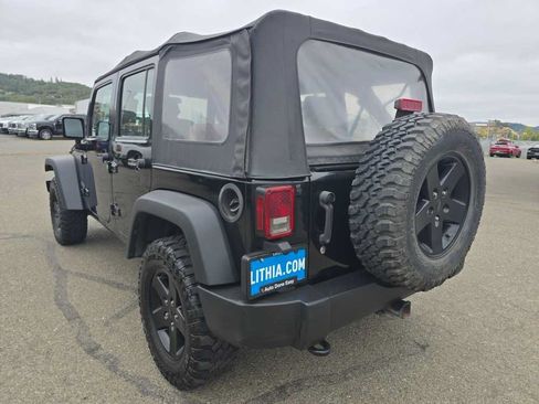 Used 2010 Jeep Wrangler Unlimited Sport w/ Trailer Tow Group AWD/4WD image 3