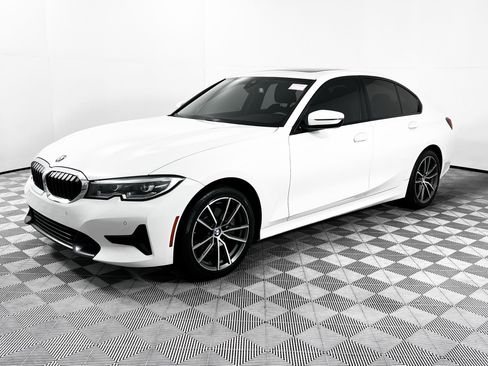 Used 2022 BMW 330i Sedan w/ Driving Assistance Package image 3