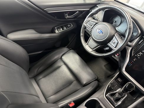 Certified 2024 Subaru Outback Limited XT AWD/4WD image 9
