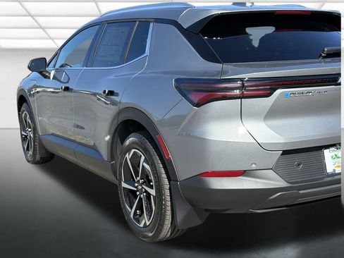 New 2026 Chevrolet Equinox EV LT AWD/4WD image 38