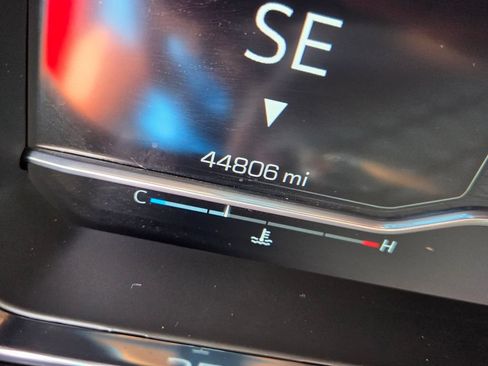Used 2023 GMC Sierra 1500 Elevation w/ Elevation Premium Package AWD/4WD image 27