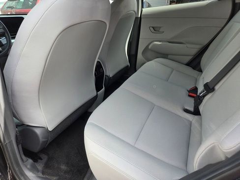 Used 2024 Hyundai Kona SEL image 6