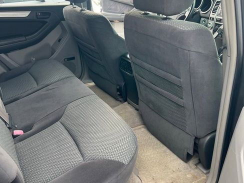 Used 2005 Toyota 4Runner Limited image 8