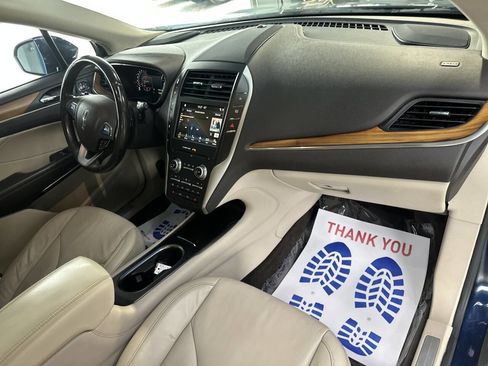Used 2017 Lincoln MKC Select w/ Select Plus Package image 21