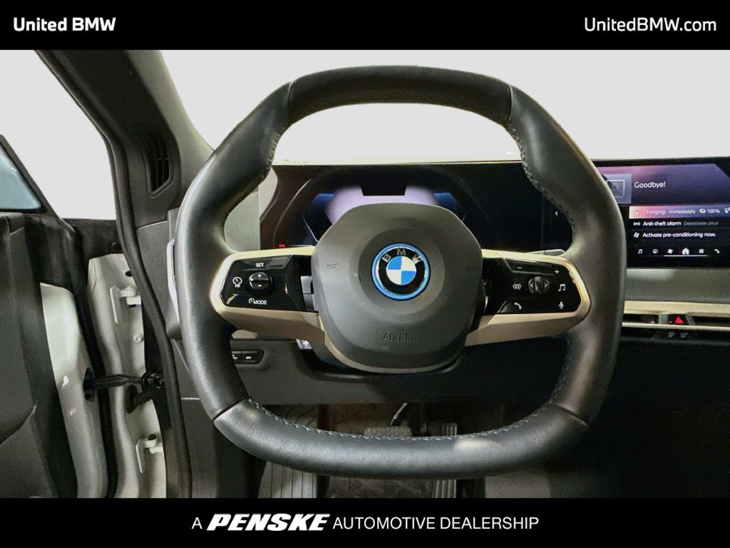 Used 2025 BMW iX xDrive50 AWD/4WD image 13