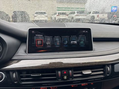 Used 2017 BMW X5 xDrive40e image 17