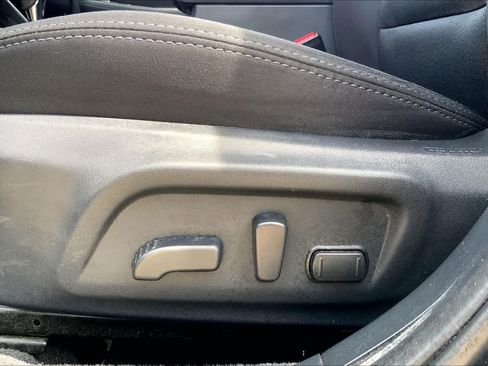 Used 2015 Subaru Legacy 2.5i Premium AWD/4WD image 32