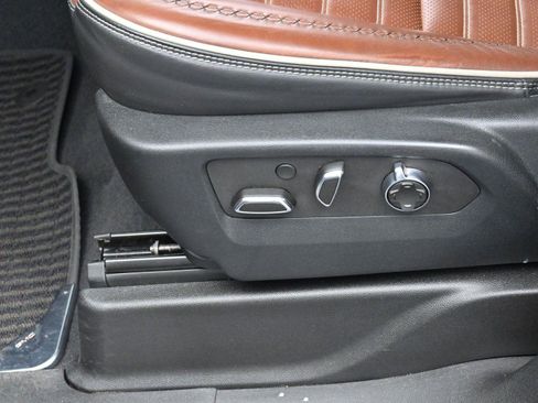 Used 2023 GMC Yukon XL Denali Ultimate image 17