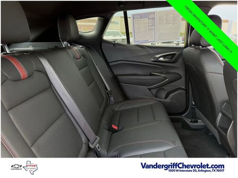 Certified 2025 Chevrolet Trax RS w/ Driver Confidence Package FWD image 23