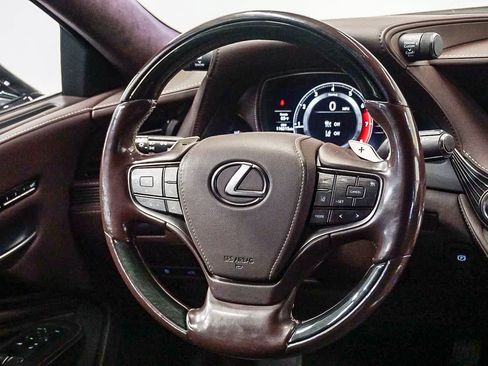 Used 2018 Lexus LS 500 w/ Interior Upgrade Package RWD image 15