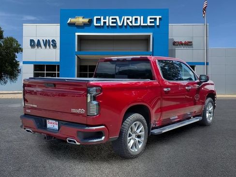 Used 2020 Chevrolet Silverado 1500 High Country w/ Technology Package AWD/4WD image 3