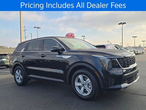New 2026 Kia Sorento LX FWD image 1