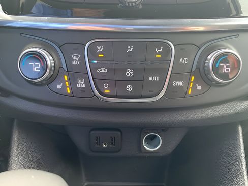 Used 2021 Chevrolet Traverse LT w/ LPO, Floor Liner Package image 12