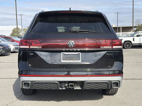 New 2026 Volkswagen Atlas Peak Edition AWD/4WD image 4