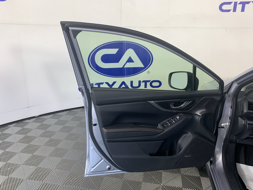 Used 2019 Subaru Crosstrek 2.0i Limited w/ Moonroof Package w/Navigation AWD/4WD image 13