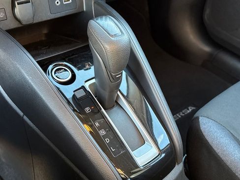 Used 2023 Nissan Versa SV image 16