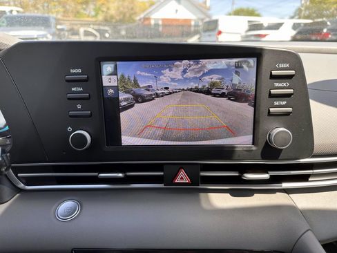 Used 2025 Hyundai Elantra Sport FWD image 22