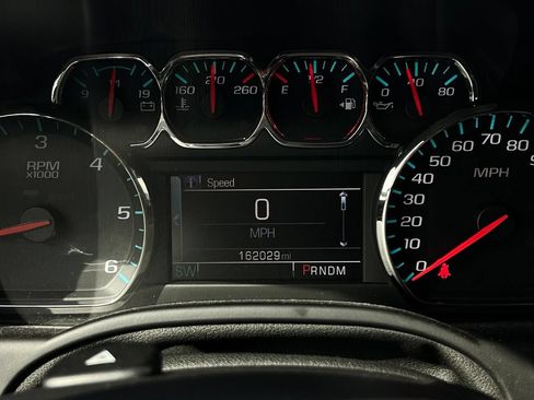 Used 2015 Chevrolet Tahoe LTZ w/ Texas Edition RWD image 15