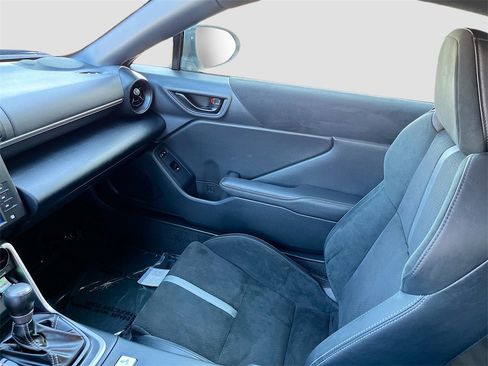 Used 2023 Toyota GR86 Premium image 22