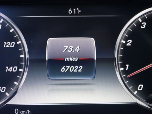 Used 2017 Mercedes-Benz S 550 Sedan image 13