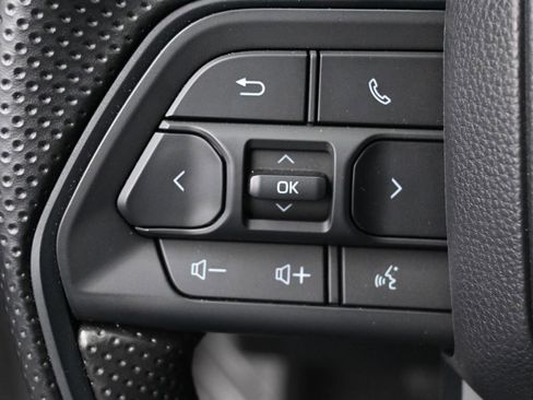 Certified 2025 Toyota Tacoma SR5 image 20