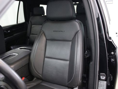 Used 2022 GMC Yukon Denali w/ Max Trailering Package AWD/4WD image 19