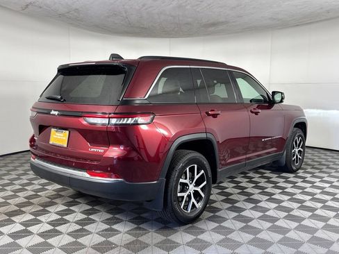 Certified 2025 Jeep Grand Cherokee Limited w/ Trailer Tow Package AWD/4WD image 6