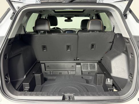 Used 2023 GMC Terrain AT4 w/ Infotainment Package II AWD/4WD image 17