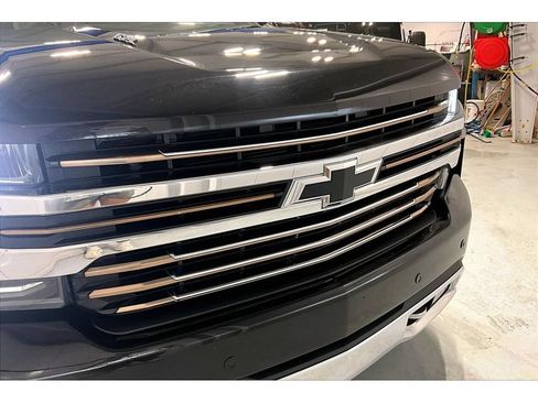 Used 2019 Chevrolet Silverado 1500 High Country AWD/4WD image 32
