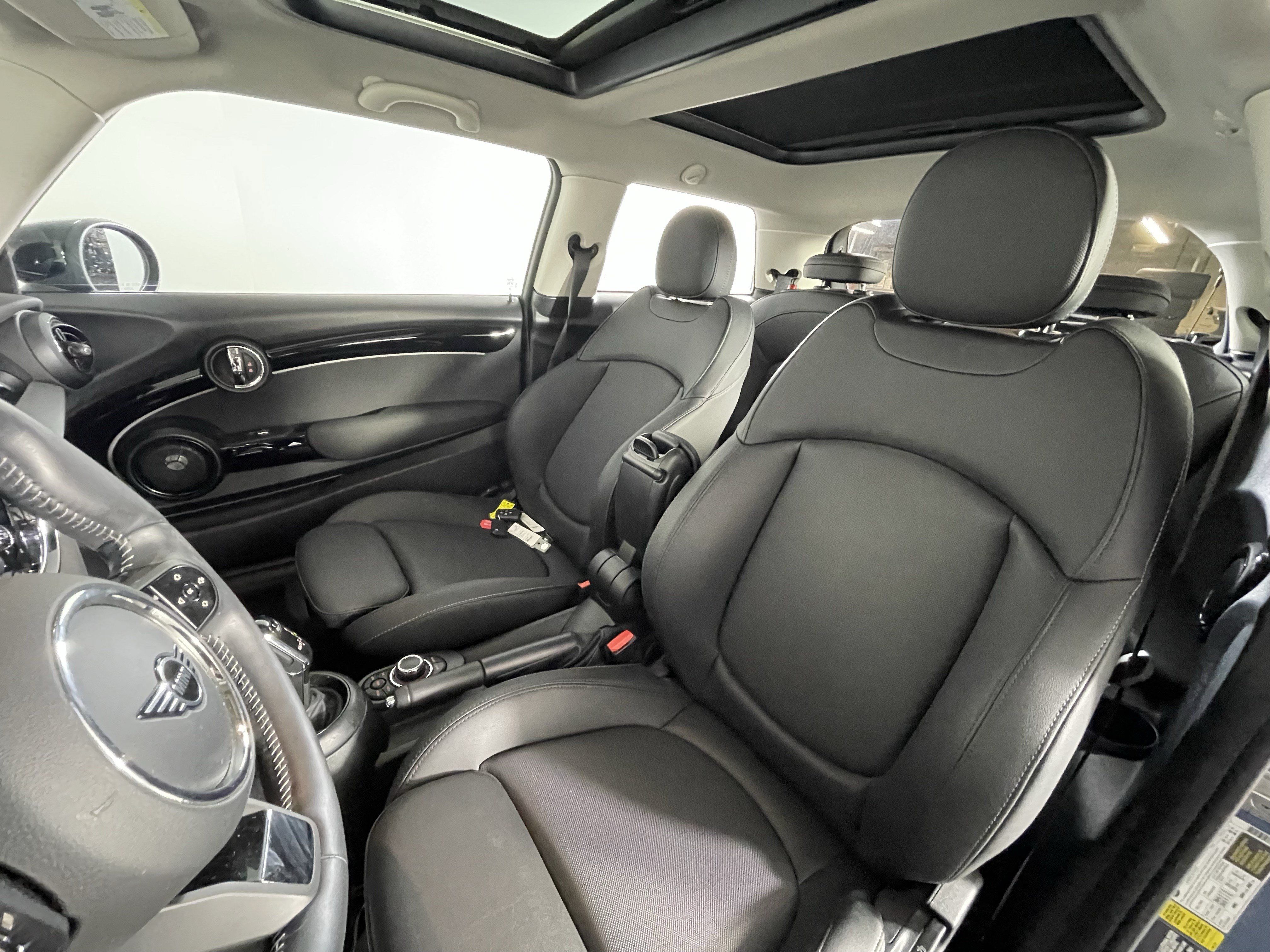Used 2024 MINI Cooper S FWD image 9